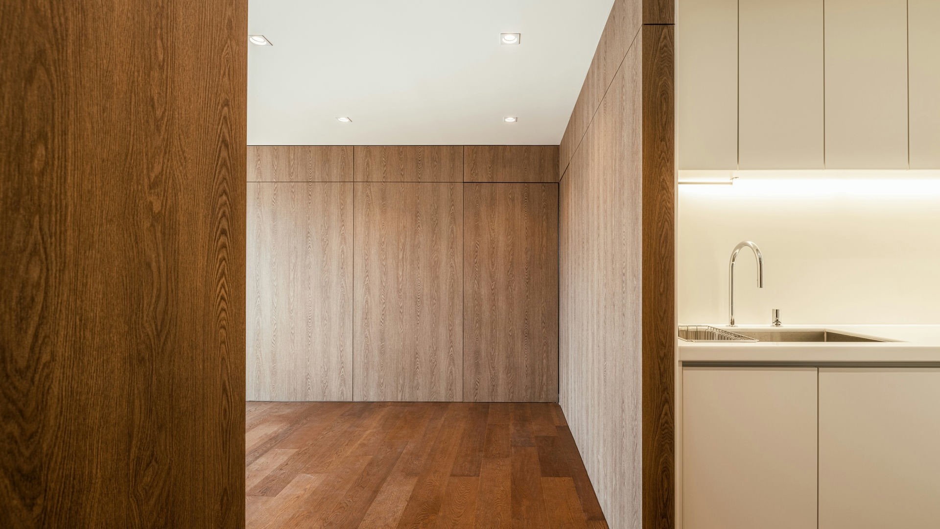 PC 메인 이미지 0